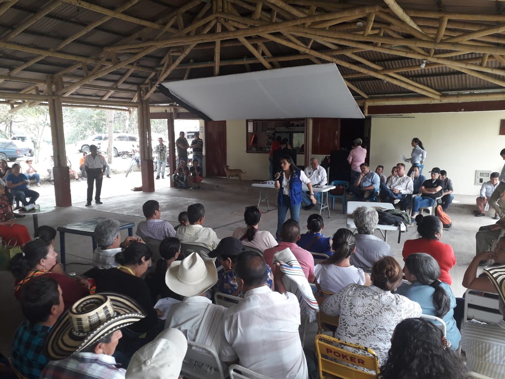 Aguas del Huila sensibilizo comunidad de acueducto rural en Suaza