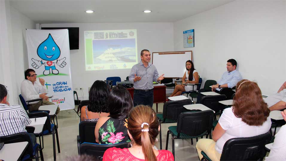 El programa Aguas del Huila un gran lugar para trabajar arranca con fuerza las Academias dentro de la institucion